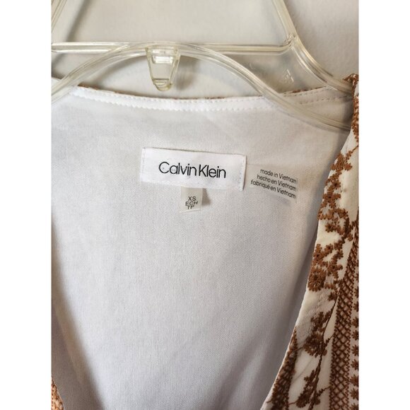 Calvin Klein lace V-Neck 3/4 sleeve Belted ruffle dress. - Picture 3 of 5